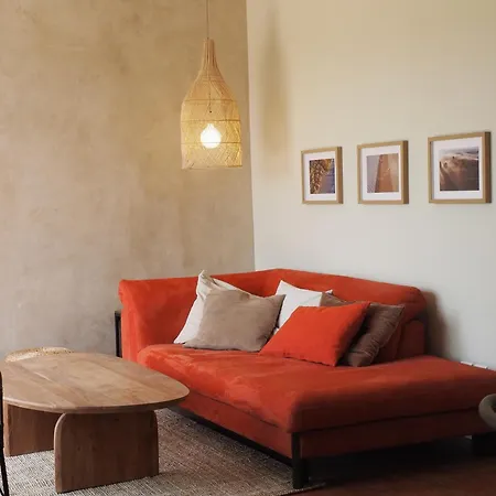 Les Syrphes Nyaraló